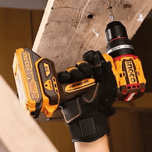 Kit Combo 96nm + Llave 850nm + Accesorios Ingco Cosli250586 - Amarillo